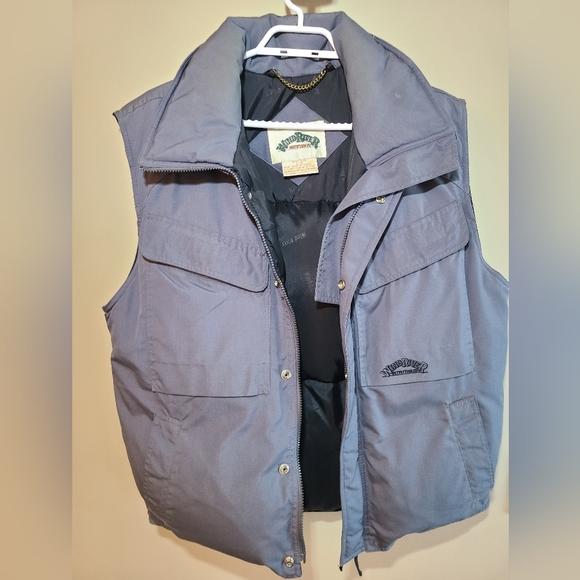 Wind River Down filled vest. Men's large. - Picture 3 of 9